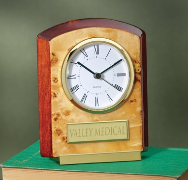 Wood Grain Finished Clock 2526TG